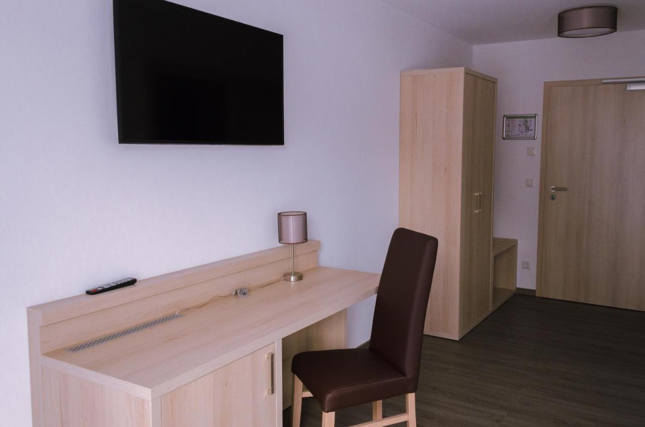 Glindower Alpen Pension Werder  Ngoại thất bức ảnh